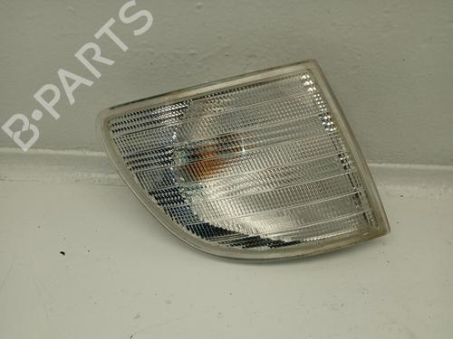 Used Right front indicator MERCEDES-BENZ VITO Van (W638) 112 CDI 2.2 (638.094) (122 hp) 24854924