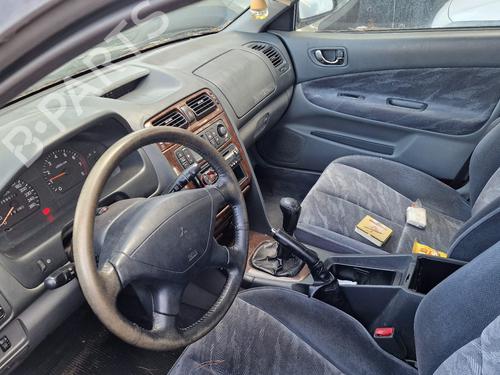 Right front indicator MITSUBISHI GALANT VIII (EA_) 2.5 V6 24V (EA5A) | BP20693218C33 