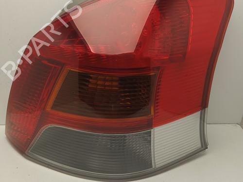 Venstre baglygte Venstre baglygte TOYOTA YARIS (_P9_) 1.4 D-4D (NLP90_, NLP90R) (90 hp) 4344872 4344872