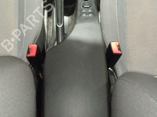 Used Armrest / Center console SEAT ALTEA XL (5P5, 5P8) 1.4 TSI (125 hp) 16403417