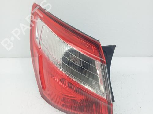 Used Left taillight Left taillight 33959677 33959677