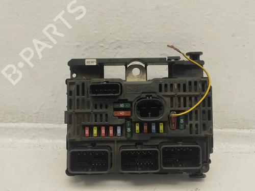Used Fuse box CITROËN C4 I (LC_) [2004-2014]  31618984