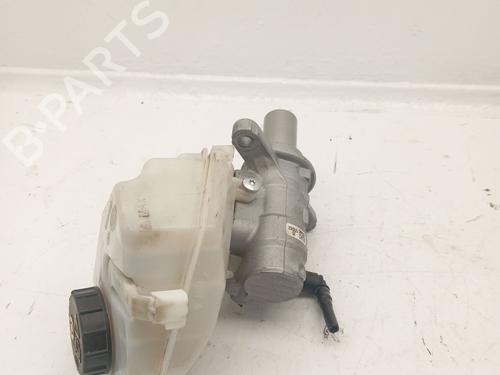 Brake master cylinder LAND ROVER DISCOVERY SPORT (L550) 2.0 D | BP32322612M77