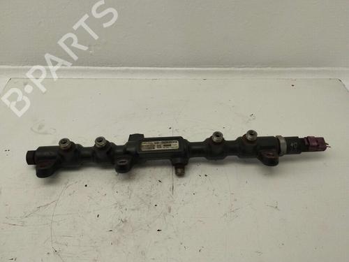 Used Injection rail FORD MONDEO III (B5Y) [2000-2007]  31615700