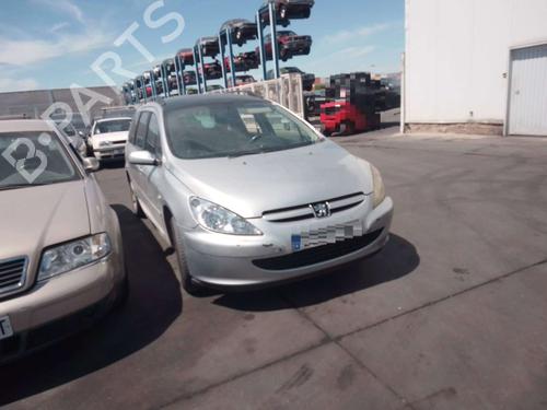 Left taillight PEUGEOT 307 SW (3H) 2.0 HDI 110 | BP13072077C34