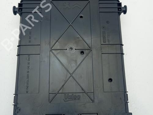 Fuse box CITROËN C4 CACTUS | BP24527467E1