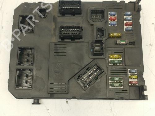 Used Fuse box Fuse box PEUGEOT 407 (6D_) 2.0 HDi 135 (6DRHRH, 6DRHRE, 6DRHRG, 6DRHRJ) (136 hp) 40259141 40259141