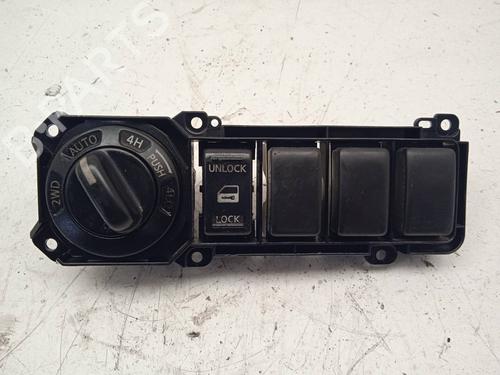 Used Switch NISSAN PATHFINDER III (R51) 2.5 dCi (174 hp) 11156214