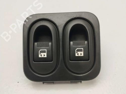 switch-peugeot-1007-km_-2005-24641664 main image