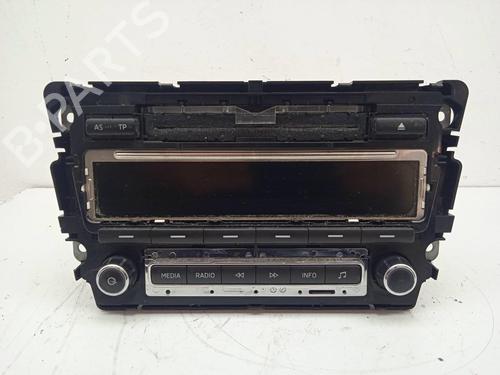 Used Radio SKODA RAPID (NH3, NK3, NK6) 1.6 TDI (105 hp) 11164667