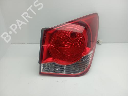 Used Right taillight CHEVROLET CRUZE (J300) [2009-2026]  22626245