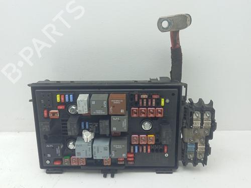 Used Fuse box Fuse box 38987141 38987141