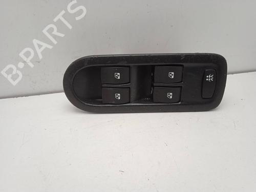 Used Left front window switch RENAULT MEGANE II (BM0/1_, CM0/1_) 1.9 dCi (BM0G, CM0G) (120 hp) 4298273