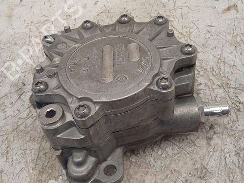 Used Vacuum pump AUDI A4 B7 (8EC) 2.0 TDI (170 hp) 11163690