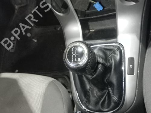 Used Gear lever CHEVROLET CRUZE (J300) [2009-2026]  22699265