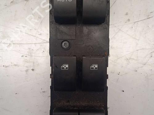 Used Left front window switch CHEVROLET CAPTIVA (C100, C140) [2006-2026]  11158444