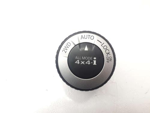 Used Switch NISSAN X-TRAIL II (T31) [2007-2018]  11150666