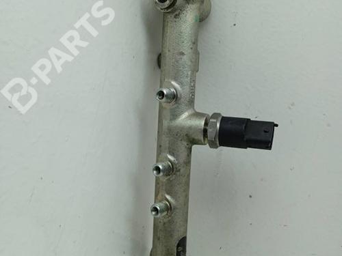 Used Injection rail HYUNDAI MATRIX (FC) [2001-2010]  4318084
