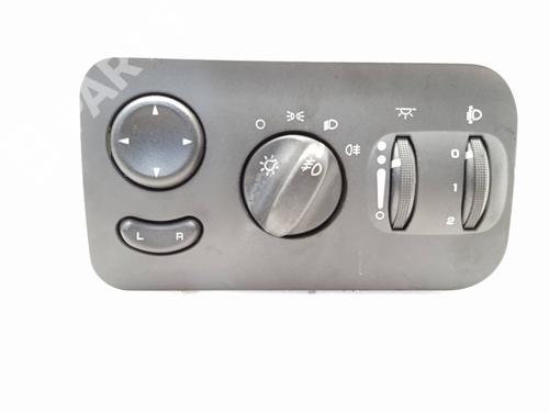 Used Headlight switch CHRYSLER VOYAGER IV (RG, RS) [1999-2008]  11154840