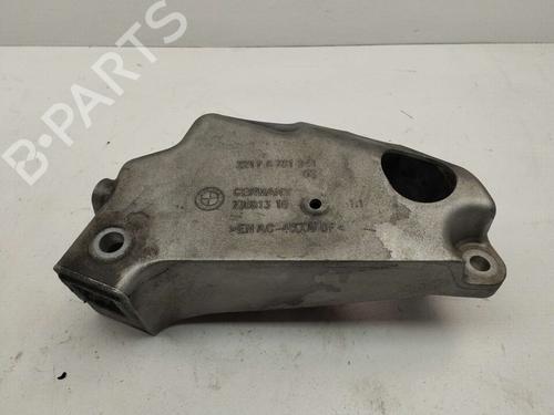 Used Engine mount BMW 5 (F10) 520 d (184 hp) 17061310