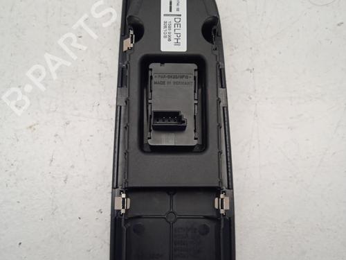 Right front window switch BMW 1 Coupe (E82) 118 d | BP16855687I26