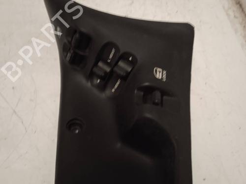 Used Left front window switch CHRYSLER VOYAGER / GRAND VOYAGER III (GS_, NS_) [1992-2001]  4304017