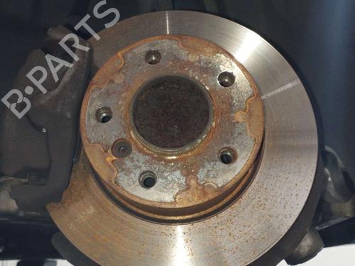 Used Right front steering knuckle BMW 1 (E87) 116 d (116 hp) 17013779