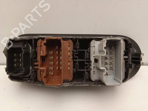 Used Left front window switch RENAULT MEGANE II Estate (KM0/1_) 1.5 dCi (KM16, KM1E) (106 hp) 4324051