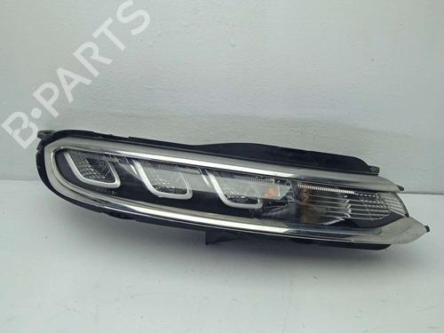 Used Right headlight CITROËN C3 III (SX) 1.2 VTi 82 (82 hp) 32522971