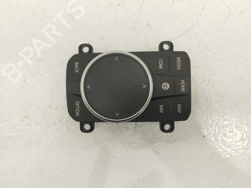 Used Switch Switch BMW 1 (F40) 118 i (140 hp) 40299238 40299238