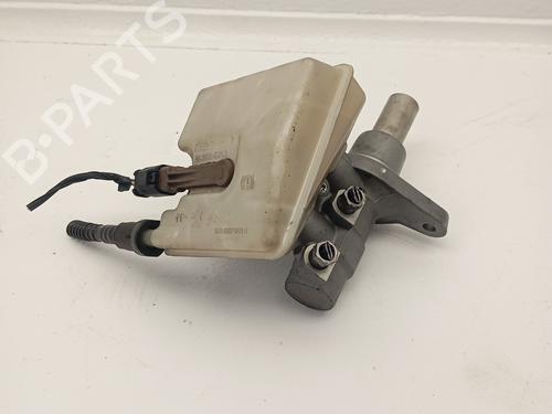 Used Brake master cylinder CITROËN C4 Grand Picasso I (UA_) [2006-2013]  19181195