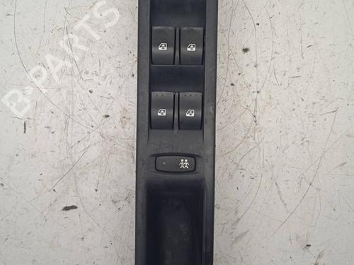 Used Left front window switch RENAULT ESPACE IV (JK0/1_) 2.2 dCi (JK0H) (150 hp) 11157031