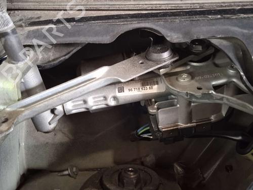 front-wiper-motor-peugeot-5008-0u_-0e_-2009-2010-2011-2012-2013-2014-2015-2016-2017-31618068 main image