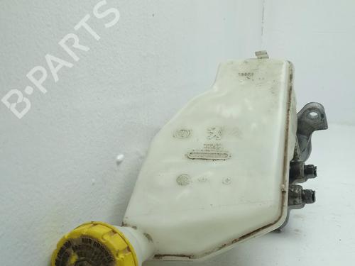 Brake master cylinder CITROËN C3 III (SX) 1.2 VTi 82 | BP32421259M77
