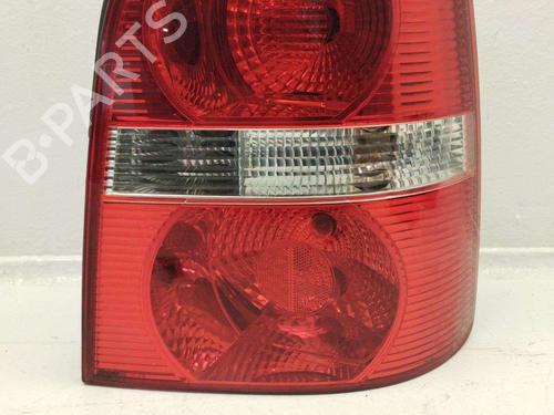Used Right taillight Right taillight VW TOURAN (1T1, 1T2) [2003-2011] 33322383 33322383