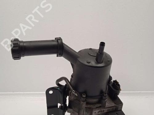 Used Steering pump CITROËN C4 Coupe (LA_) 1.6 HDi (109 hp) 18735473