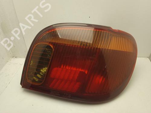 right-taillight-toyota-yaris-_p1_-815510d070-1999-2000-2001-2002-2003-2004-2005-4306387 main image