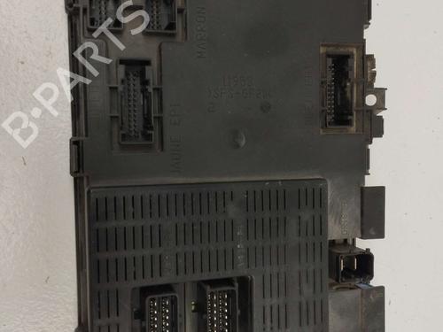 Used Fuse box Fuse box 31616123 31616123