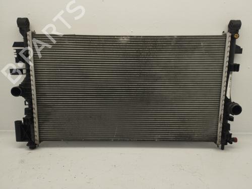 Used Water radiator OPEL INSIGNIA A (G09) [2008-2017]  26121710