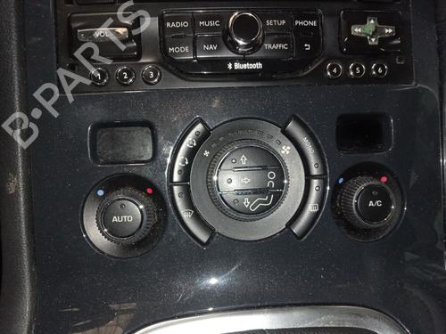 climate-control-peugeot-3008-i-mpv-0u_-2009-2010-2011-2012-2013-2014-2015-2016-2017-32983110 main image