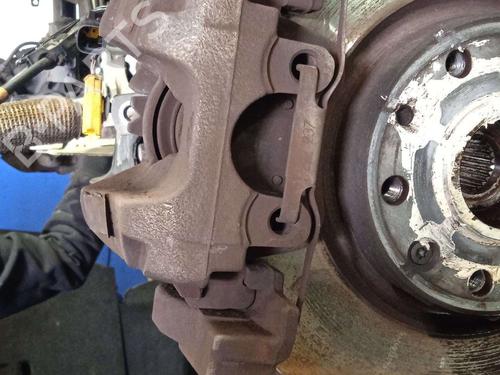 Used Left front brake caliper CITROËN C4 Picasso I MPV (UD_) [2006-2015]  31619104