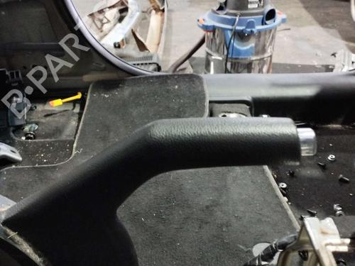 hand-brake-kia-carens-iv-2013-31617872 main image