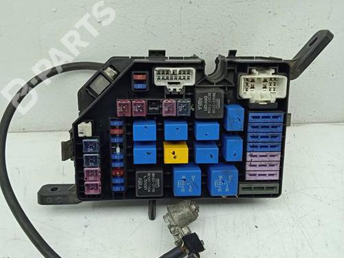 Used Fuse box HYUNDAI TUCSON (JM) 2.0 CRDi (113 hp) 4327275