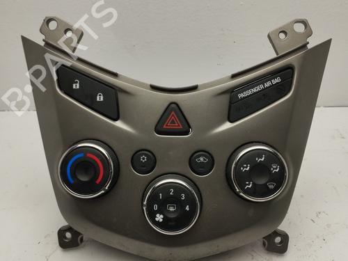 BP24403818I5 main image