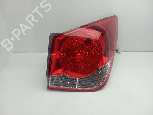 Used Right taillight CHEVROLET CRUZE (J300) [2009-2026]  22626245