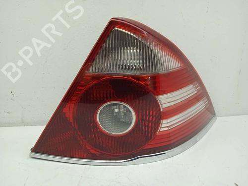 Used Right taillight Right taillight 11512211 11512211
