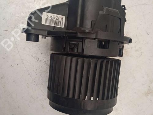 Used Heater blower motor Heater blower motor RENAULT CLIO IV (BH_) 0.9 TCe 90 (BHNF, BHMA, BHMH, BHJK, BHJR) (90 hp) 11160056 11160056