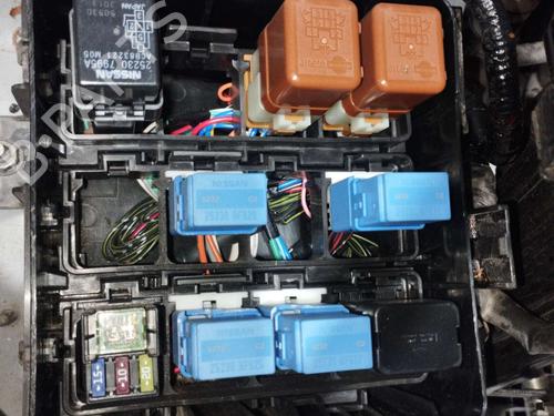 Used Fuse box Fuse box NISSAN LEAF (ZE0) Electric (109 hp) 21218506 21218506