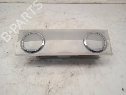 Used Interior roof light VW TOUAREG (7LA, 7L6, 7L7) 2.5 R5 TDI (174 hp) 11157270