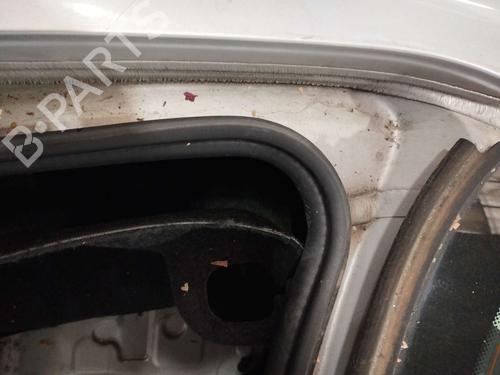 Used Rubber door seal BMW 5 (F10) 520 d (184 hp) 17014531